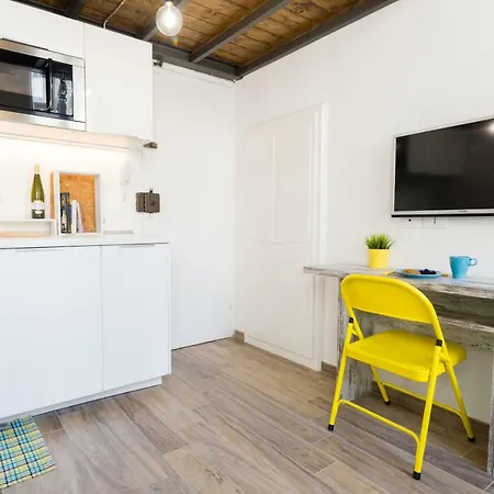 Mini-loft Center Ac & Wifi 산레모