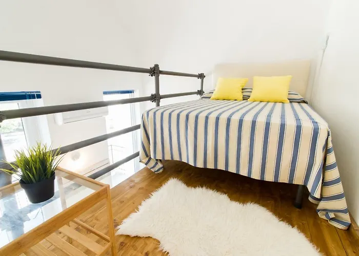 Mini-loft Center Ac & Wifi 아파트 *